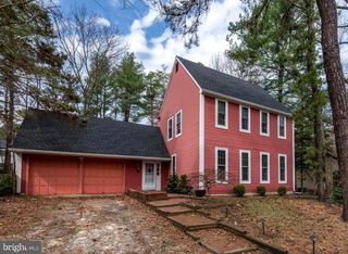 8 BATTERY HILL DR, Voorhees, NJ 08043