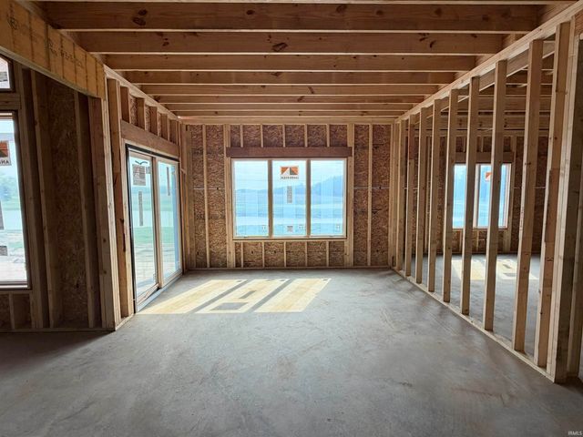 2220 Golfview Drive, Auburn, IN 46706