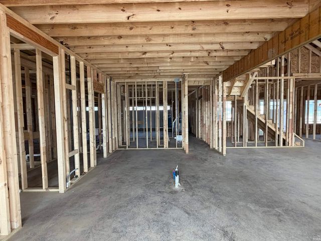2220 Golfview Drive, Auburn, IN 46706