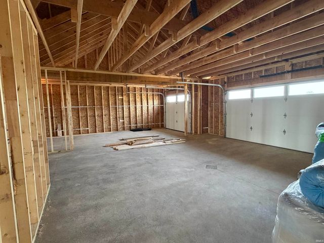 2220 Golfview Drive, Auburn, IN 46706