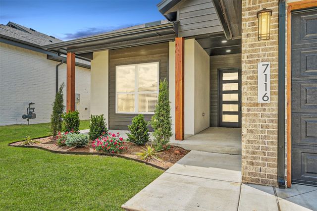 7116 NW 154th Street, Edmond, OK 73013