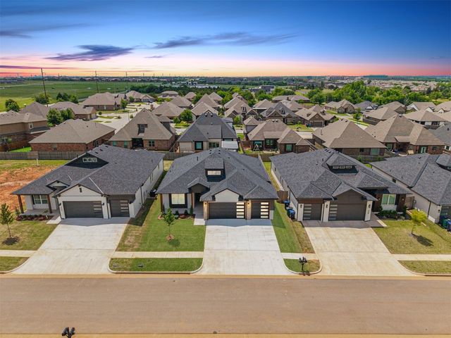 7116 NW 154th Street, Edmond, OK 73013