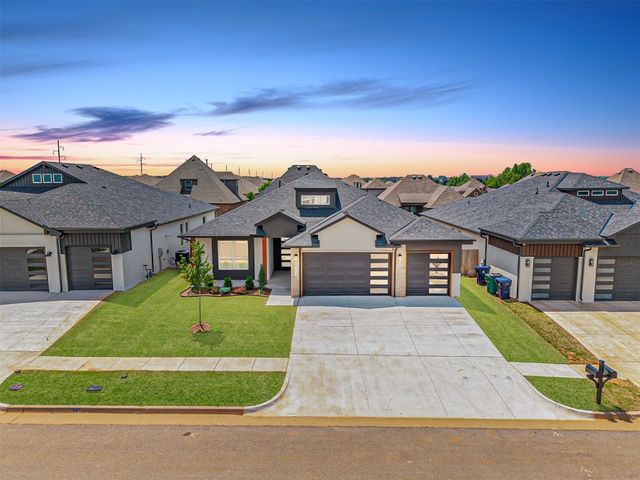 7116 NW 154th Street, Edmond, OK 73013