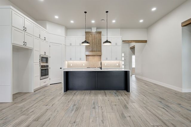 7116 NW 154th Street, Edmond, OK 73013