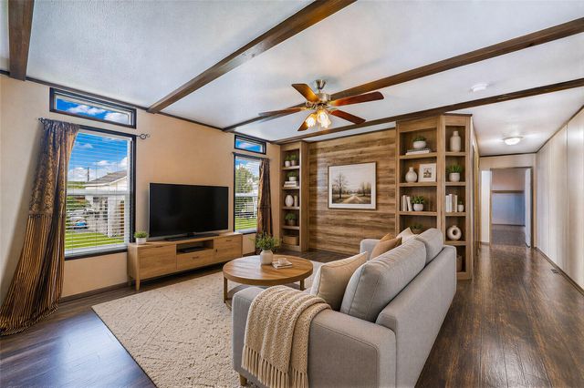 935 Lower Red Rock RD, Bastrop, TX 78602