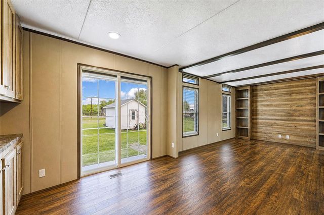 935 Lower Red Rock RD, Bastrop, TX 78602