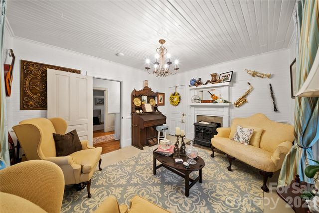 216 W 2nd Street, Denton, NC 27239