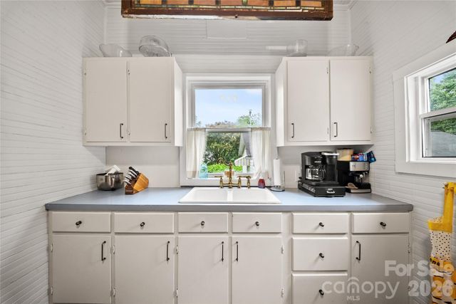 216 W 2nd Street, Denton, NC 27239