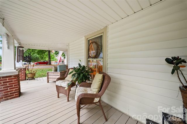 216 W 2nd Street, Denton, NC 27239