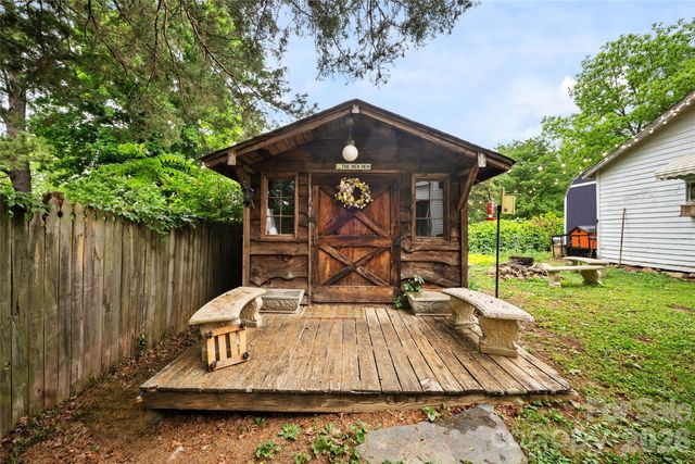 216 W 2nd Street, Denton, NC 27239