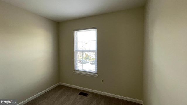 311 KNOLLWOOD CT, Stafford, VA 22554