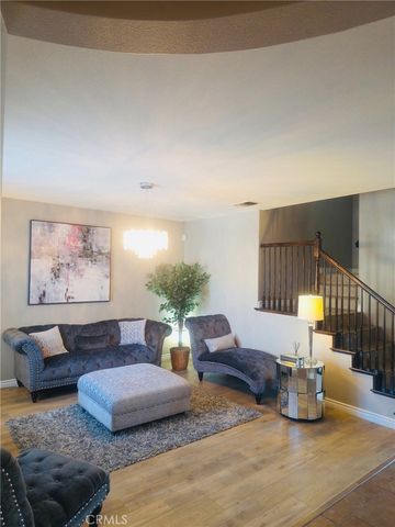 25933 Schafer, Murrieta, CA 92563