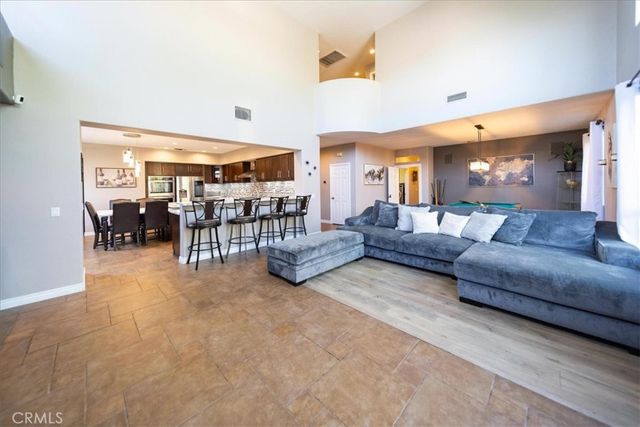 25933 Schafer, Murrieta, CA 92563