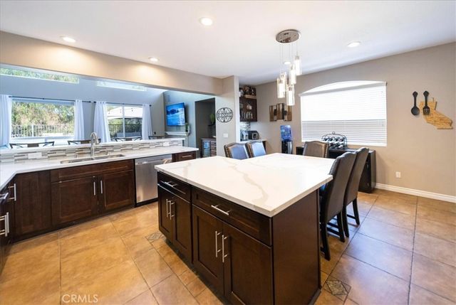 25933 Schafer, Murrieta, CA 92563