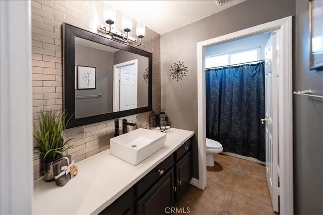 25933 Schafer, Murrieta, CA 92563