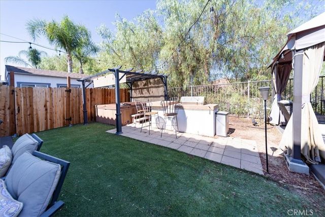 25933 Schafer, Murrieta, CA 92563