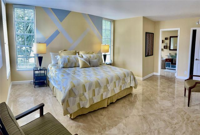 2681 S Course Dr 212, Pompano Beach, FL 33069