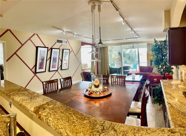 2681 S Course Dr 212, Pompano Beach, FL 33069