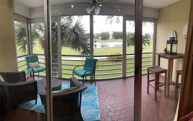 2681 S Course Dr 212, Pompano Beach, FL 33069