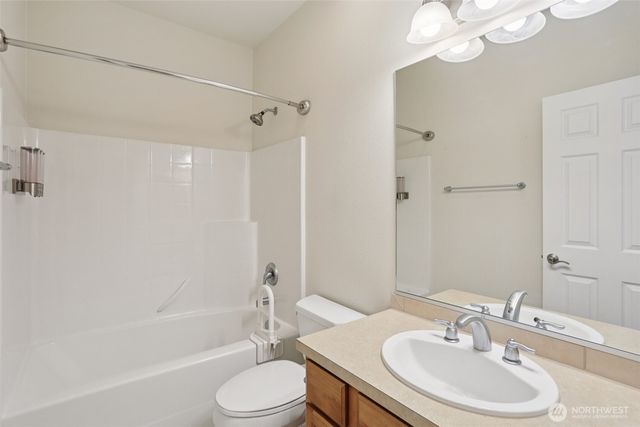 4826 Bend Drive NE, Lacey, WA 98516