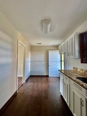 8018 S Reno Court, Dallas, TX 75217