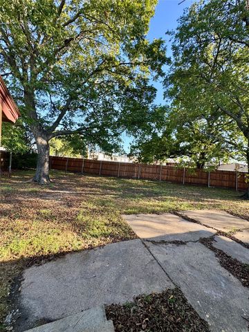8018 S Reno Court, Dallas, TX 75217