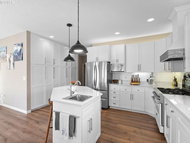 260 Ne 71ST Pl, Newport, OR 97365