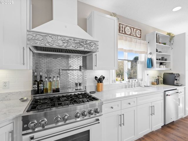 260 Ne 71ST Pl, Newport, OR 97365