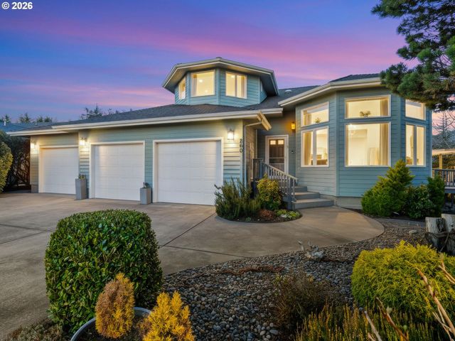 260 Ne 71ST Pl, Newport, OR 97365