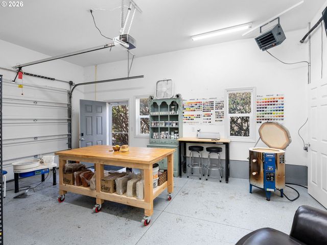 260 Ne 71ST Pl, Newport, OR 97365