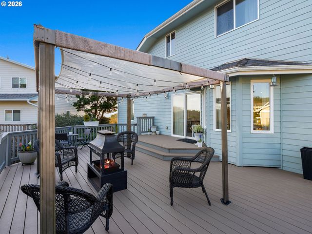 260 Ne 71ST Pl, Newport, OR 97365