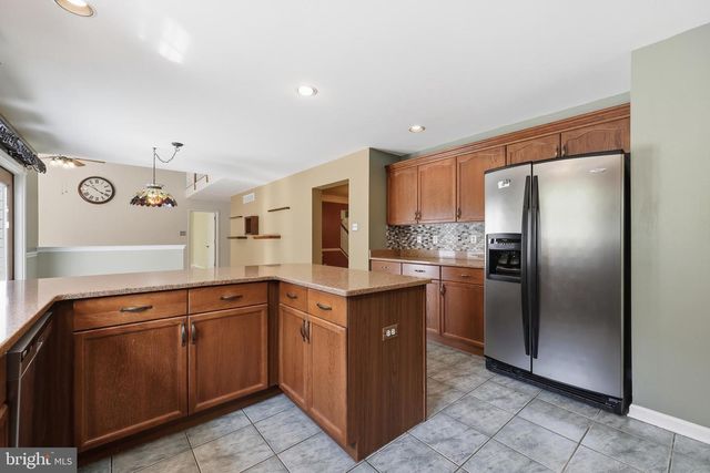 210 MENG RD, Schwenksville, PA 19473