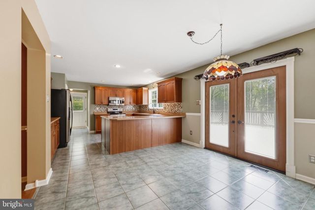 210 MENG RD, Schwenksville, PA 19473