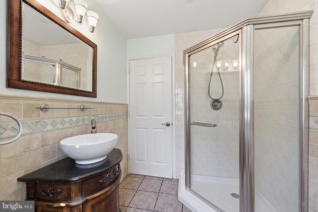 210 MENG RD, Schwenksville, PA 19473