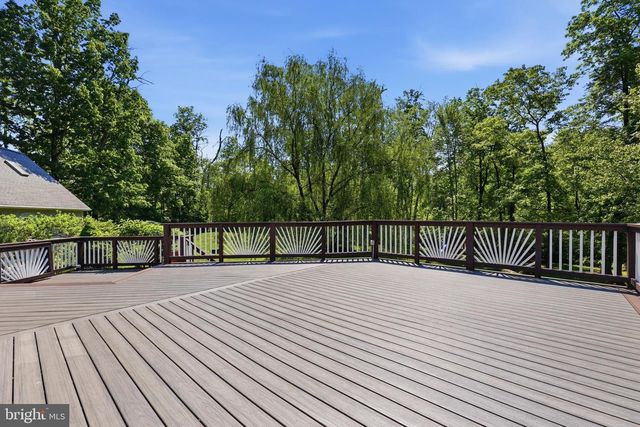 210 MENG RD, Schwenksville, PA 19473