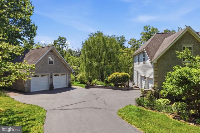 210 MENG RD, Schwenksville, PA 19473