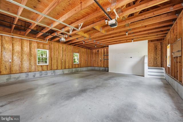 210 MENG RD, Schwenksville, PA 19473
