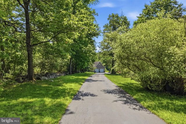 210 MENG RD, Schwenksville, PA 19473