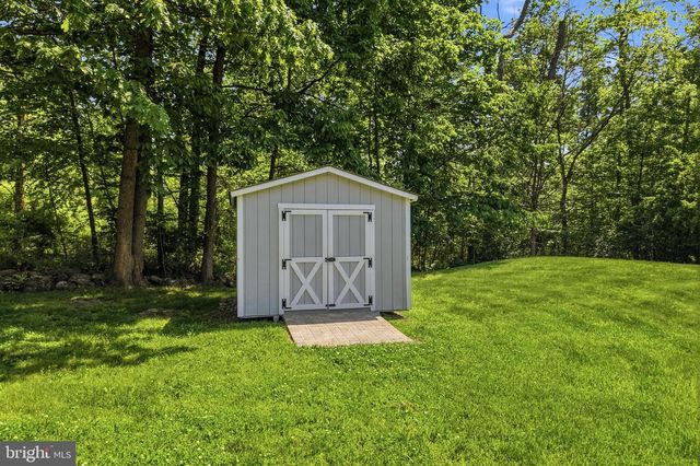 210 MENG RD, Schwenksville, PA 19473