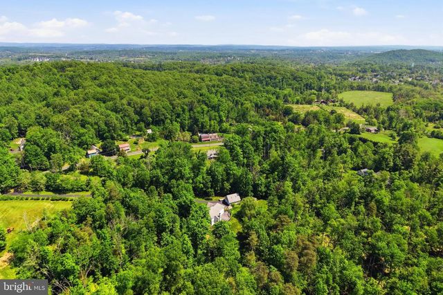 210 MENG RD, Schwenksville, PA 19473