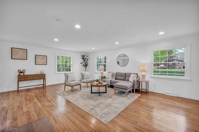 8556 Barbara Drive, Mentor, OH 44060