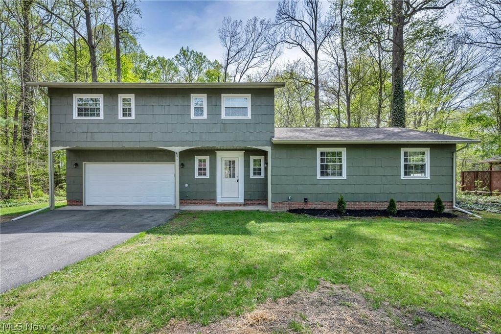 8556 Barbara Drive, Mentor, OH 44060