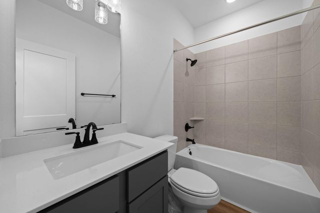 329 Gambels Quail Road, Waller, TX 77484