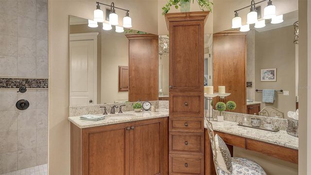 1732 CUNLIFF LANE, Sarasota, FL 34239