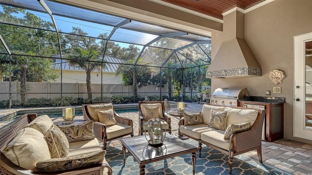 1732 CUNLIFF LANE, Sarasota, FL 34239