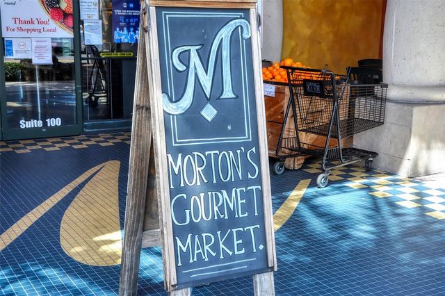 1732 CUNLIFF LANE, Sarasota, FL 34239