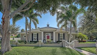 1732 CUNLIFF LANE, Sarasota, FL 34239