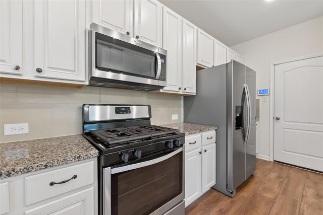 2107 Parnevik Place, Conroe, TX 77304