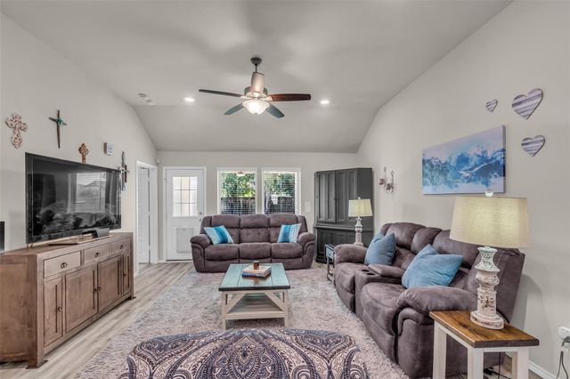 2214 Brickfielder Lane, Baytown, TX 77523