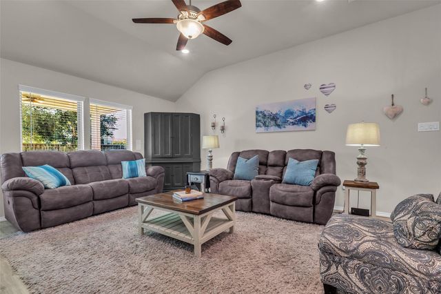 2214 Brickfielder Lane, Baytown, TX 77523